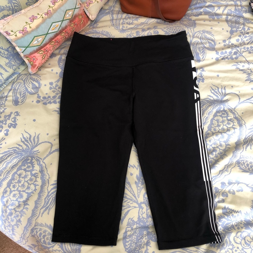 Victoria’s Secret Sport Workout Cropped Leggings